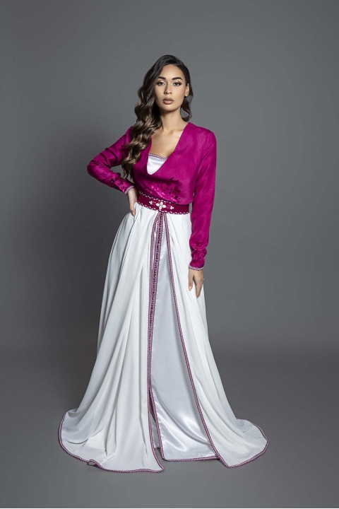Takchita marocaine moderne blanc fuchsia - Caftan Soraya sur mesure