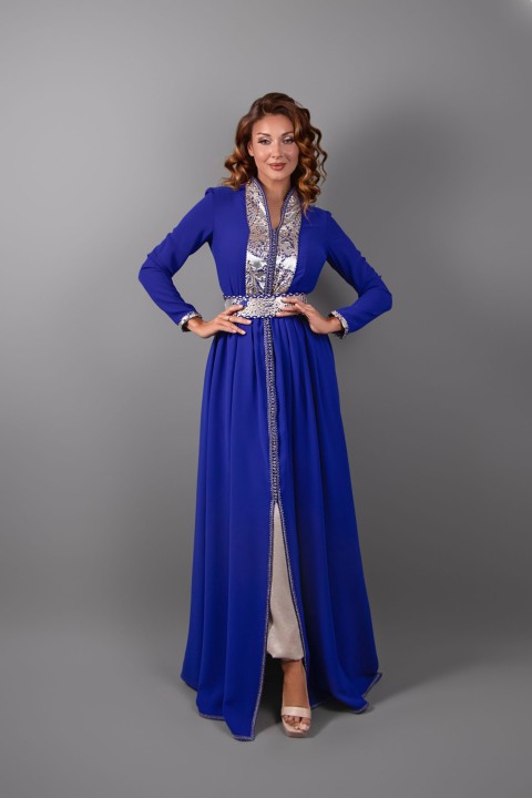 Topas Kaftan - Marokkanischer Kaftan aus königsblauem Krepp - Brokat-Einsatz - Aladin-Hose