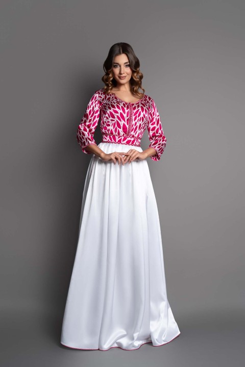 Caftan une pièce en soie gai et coloré modèle pour fêtes orientales