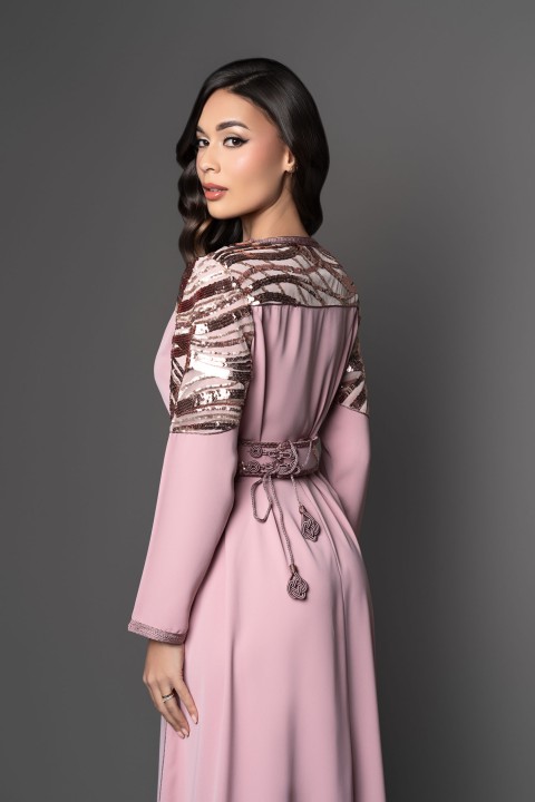 Traditionele Marokkaanse kaftan met geborduurde broek, model zomer 2023