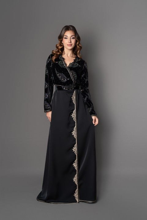 Caftan noir cache coeur, moderne et tendance jeune, mode 2024