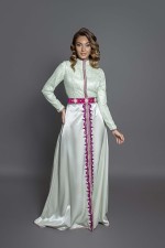 Caftan Louna - caftan marocain de mariée col montant vert pâle fuchsia