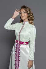 Caftan Louna col montant vert pâle fuchsia - caftan marocain mariage livraison Lyon