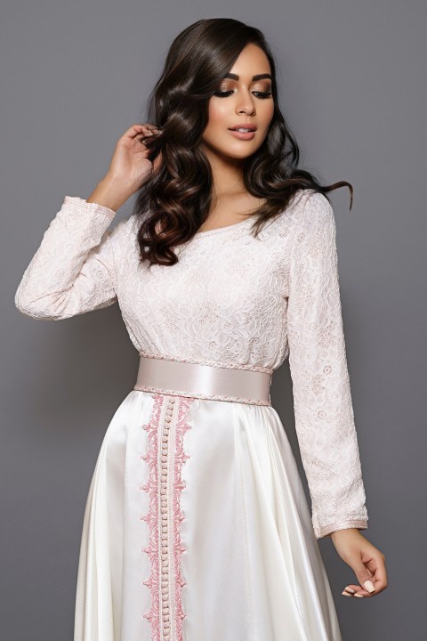 ¿Un vestido oriental barato para tu hallal este verano en Argelia? ¡Compra este!