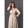 Caftan Sunlight B: Mor ve yeşil süslemeli ve el işi düğmeli bej ipek saten takım