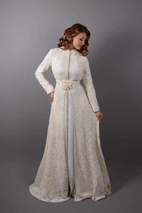 Caftan Zhour - takchita marocaine de mariée de mariage dentelle écru