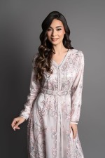 Caftan Wardia, caftan marocain takchita marocaine haute couture rose de cérémonie