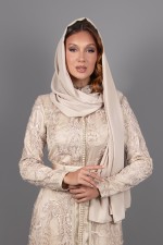 Takchita marocaine col montant dentelle beige - Caftan Nashwa Luxe II - vente en ligne Nice