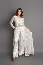 Caftan Nadira - tenue de mariée marocaine avec pantalon écru doré