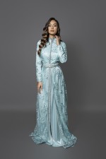 Acheter caftan marocain mariage coupe ajustée col montant dentelle - Caftan Nashwa