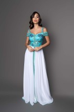 Caftan Nila, caftan marocain takchita marocaine haute couture satin soie bleu