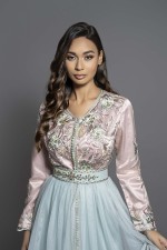 Takchita marocaine de cérémonie brodée main tulle brodé vert rose - Caftan Yamna
