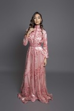 Caftan Kenza, caftan marocain takchita marocaine haute couture col montant de soirée dentelle