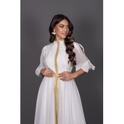 Caftan Blanc & Doré – Élégance et Raffinement Marocain