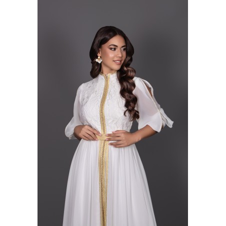 White & Gold Caftan – Moroccan Elegance & Sophistication