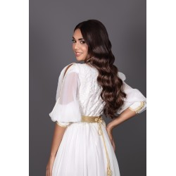 Caftan Blanc & Doré – Élégance et Raffinement Marocain