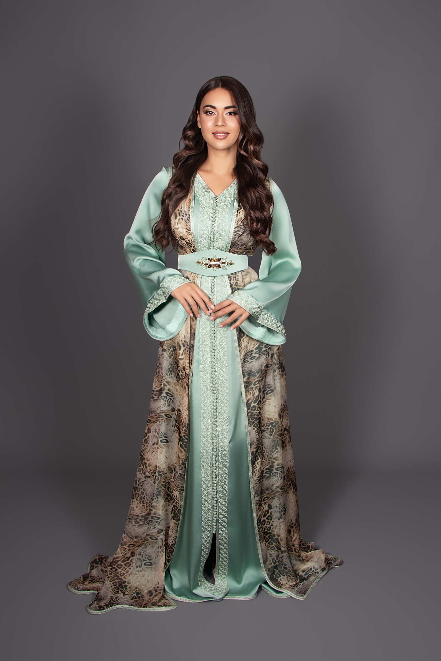 Caftan Lawza - soie mousseline vert amande