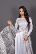 Caftan Taja - takchita marocaine modeste blanc argenté prix et livraison