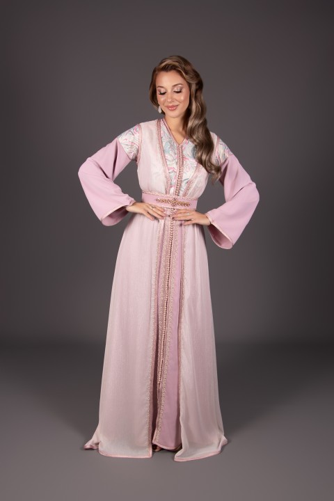 Takchita marocaine de cérémonie brodée main deux pièces traditionnel vieux rose bleu ciel - Caftan Nawal