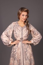 Caftan Jannate - caftan marocain de mariée manches bouffantes dentelle beige expédié à Lyon