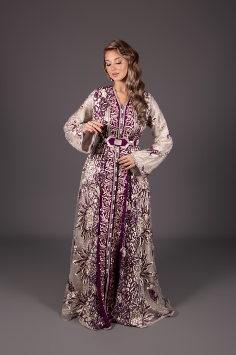 Takchita Zahira - caftan marocain de mariée trois pièces violet doré expédié à Nantes