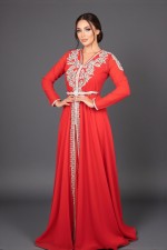 Caftan Hamra - caftan marocain de mariée rouge mousseline satin expédié à Oran