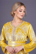 Caftan Souira, caftan marocain haute couture marocaine velours jaune bronze