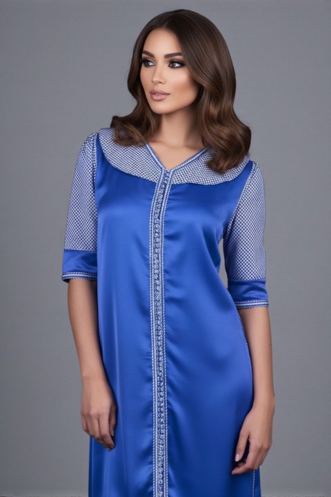 jellaba design fabriqué au Maroc sous la direction de notre styliste