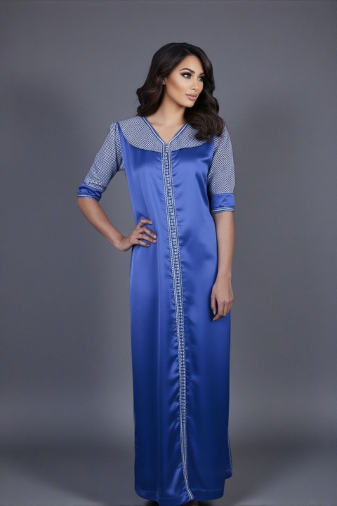 jellaba design fabriqué au Maroc sous la direction de notre styliste