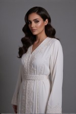 Caftan Aroussa - caftan marocain de mariée de mariage perlé main brodé expédié à Marseille