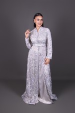 Acheter takchita marocaine col montant dentelle argenté bleu à Lyon - Caftan Meriem