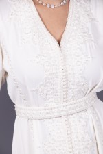 Caftan marocain moderne brodé perlé main de cérémonie - Caftan Wissal sur mesure