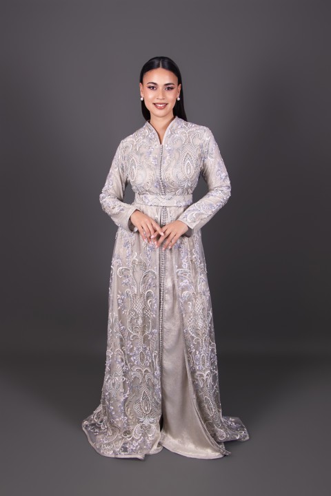 Acheter caftan marocain mariage col montant dentelle argenté bleu - Caftan Meriem