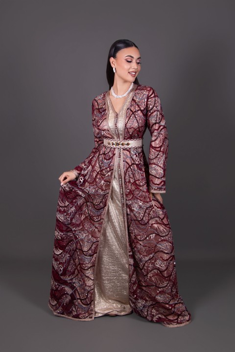 Caftan Siwana - caftan marocain de mariée dentelle bordeaux doré expédié à Strasbourg