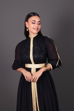 Takchita marocaine de cérémonie brodée main moderne noir doré - Caftan Aya Noir