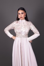 Caftan Nashwa Fancy - takchita marocaine de mariée modeste vieux rose écru