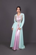 Takchita marocaine moderne tons pastel de cérémonie - Caftan Nazha sur mesure