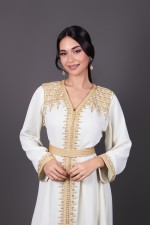 Caftan Aziza - caftan marocain de mariée crêpe brodécru expédié à Alger