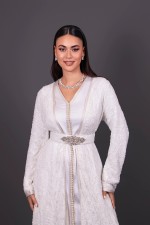 Caftan marocain blanc dentelle mariée Safwa - tenue de mariée marocaine